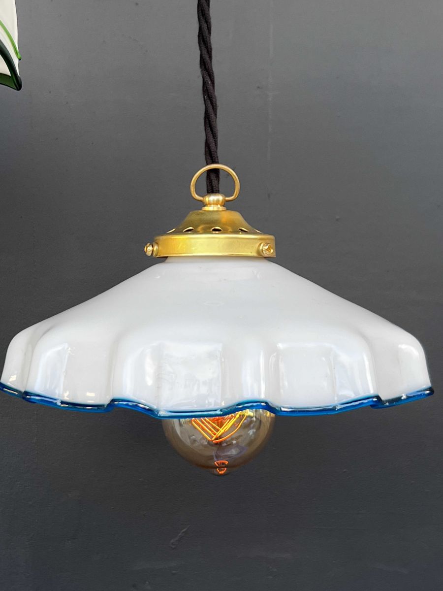Petit Abat-jour En Verre Opalin / Opaline Fluorescente Avec Lampe – Petit Jour